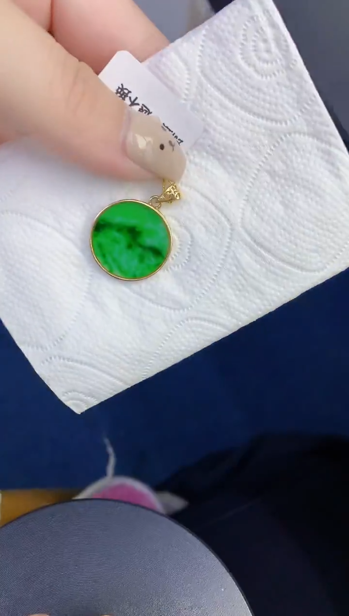颈饰未镶嵌翡翠缅甸天然翡翠A货