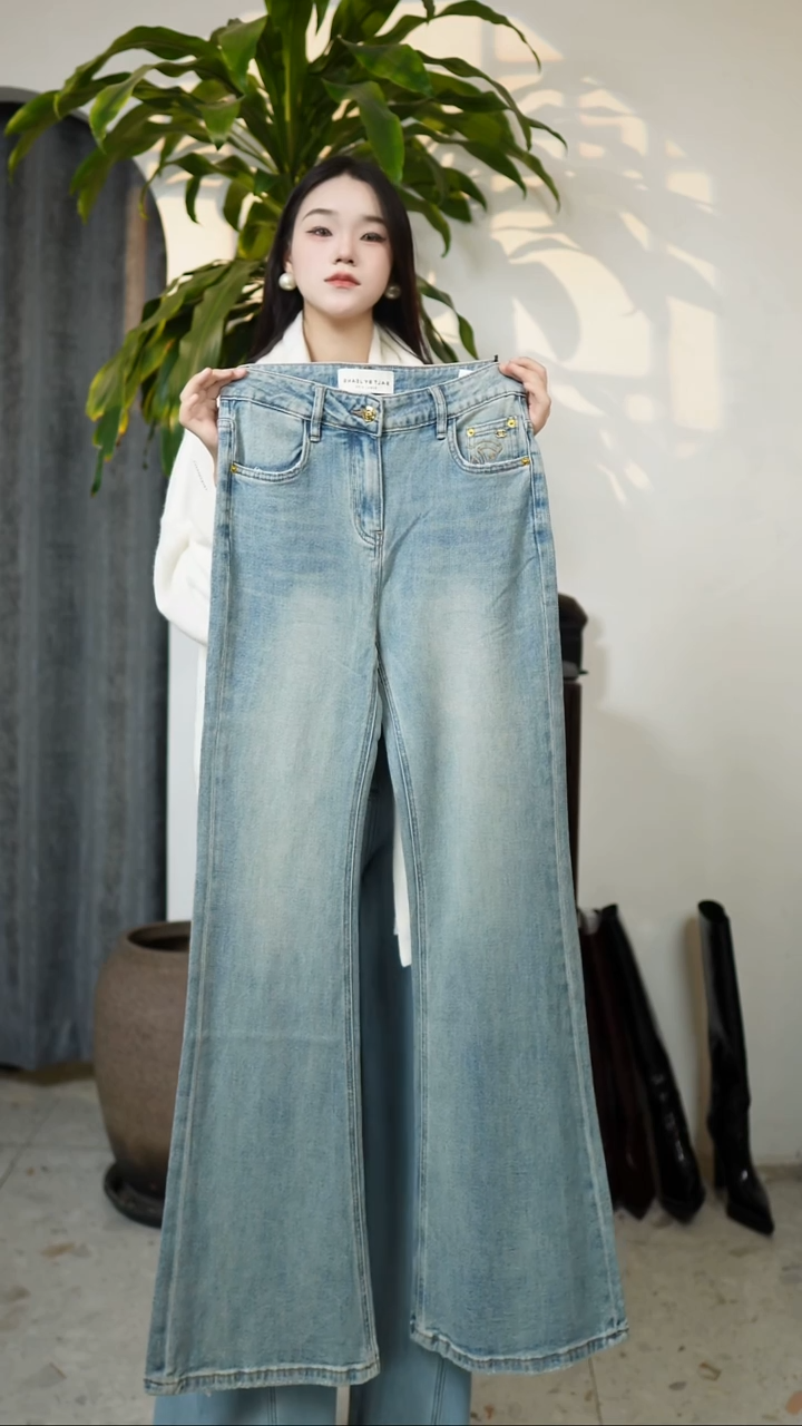 高定阔腿牛仔裤，浅色，29码（弹力腰围80-82）