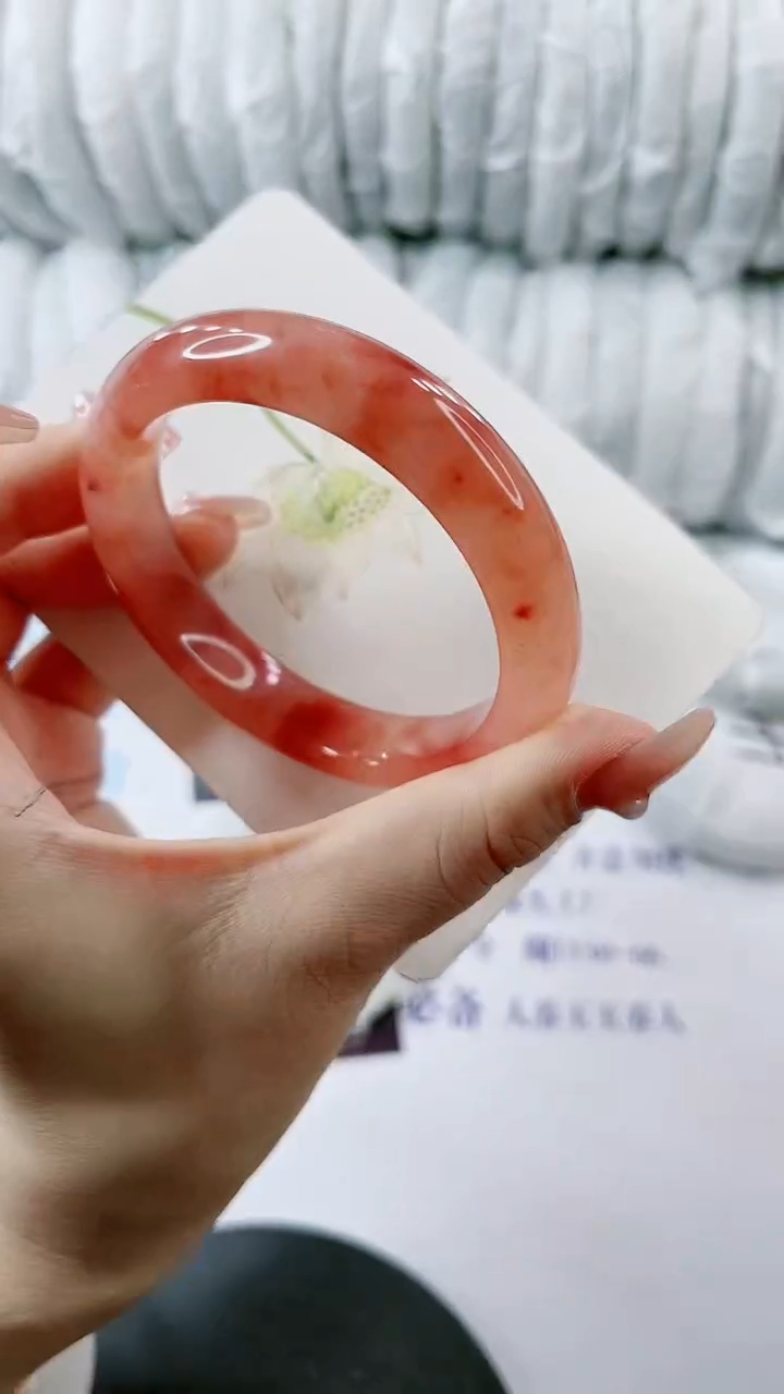 【闪购商品】石英质玉手镯未镶嵌0649313221-多样性发货