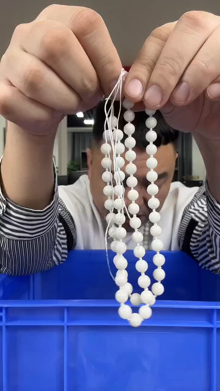 未镶嵌颈饰蓝田玉（蛇纹石化大理石玉）多样性发货一件