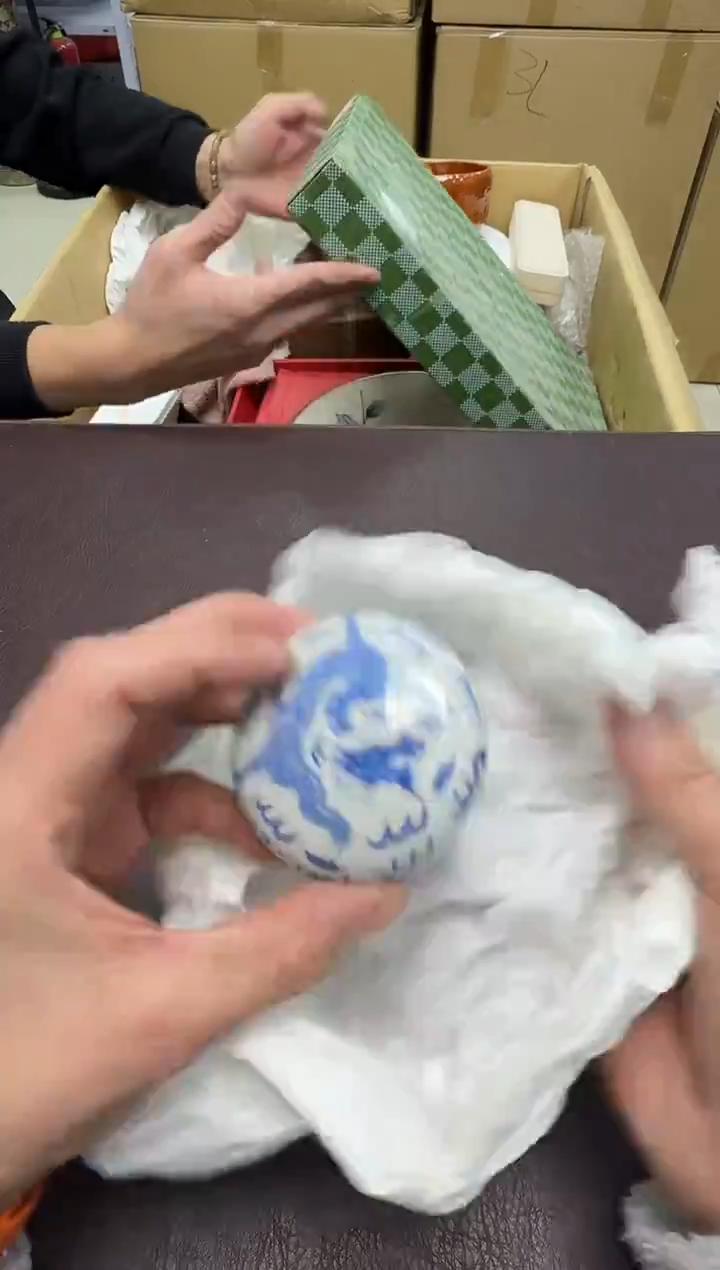 手工艺品钧瓷马***。5