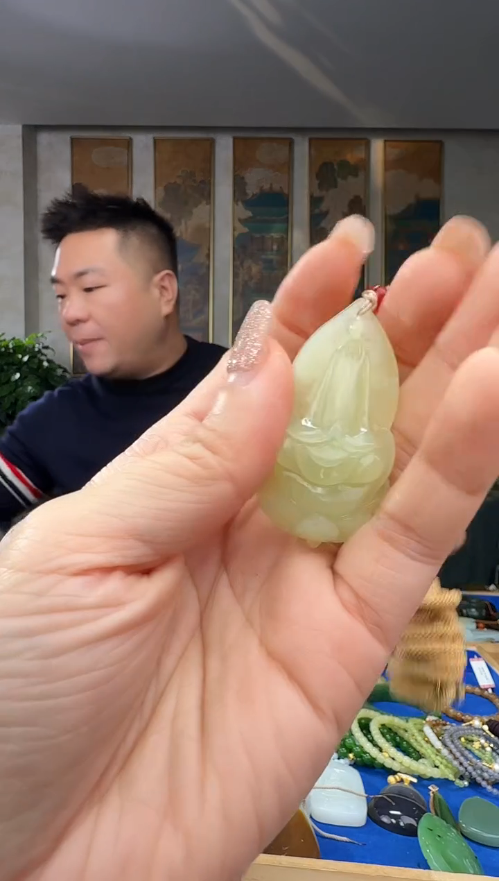 颈饰未镶嵌和田玉拍一发一