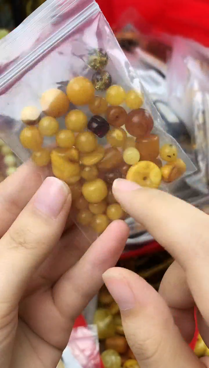 【闪购商品】未镶嵌琥珀珠宝奇石28