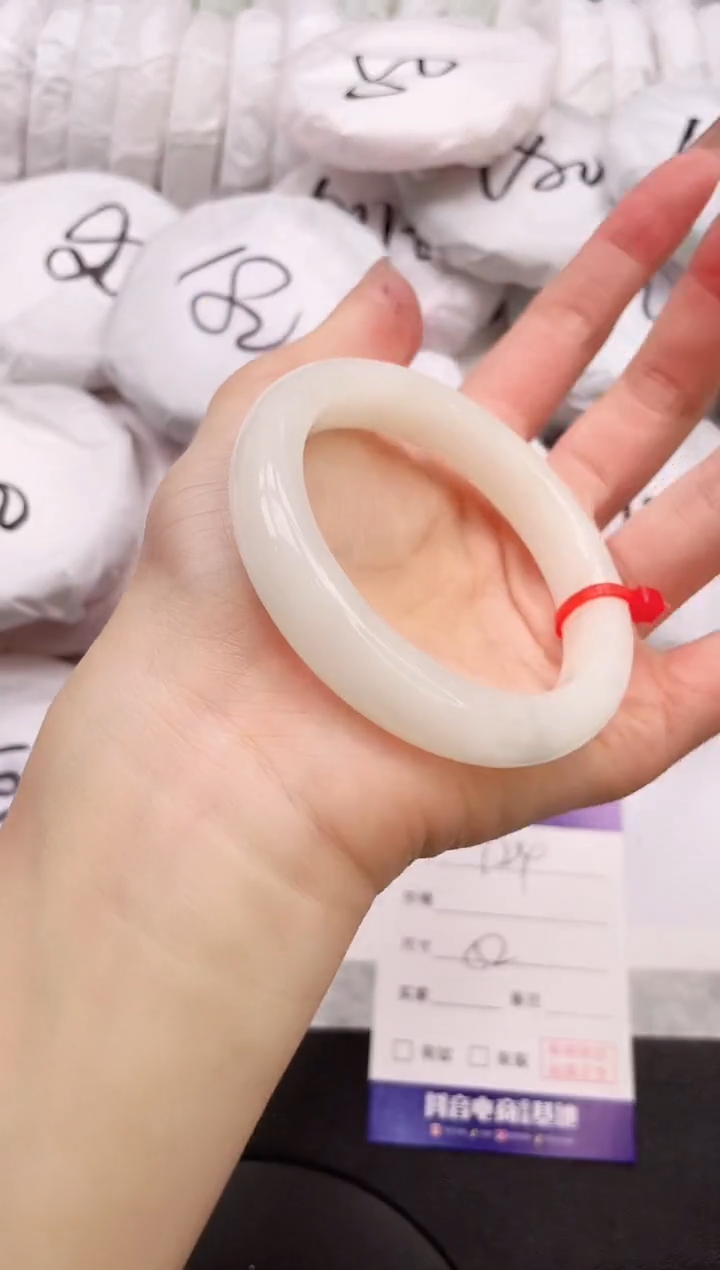 【闪购商品】和田玉手镯未镶嵌1K124-52