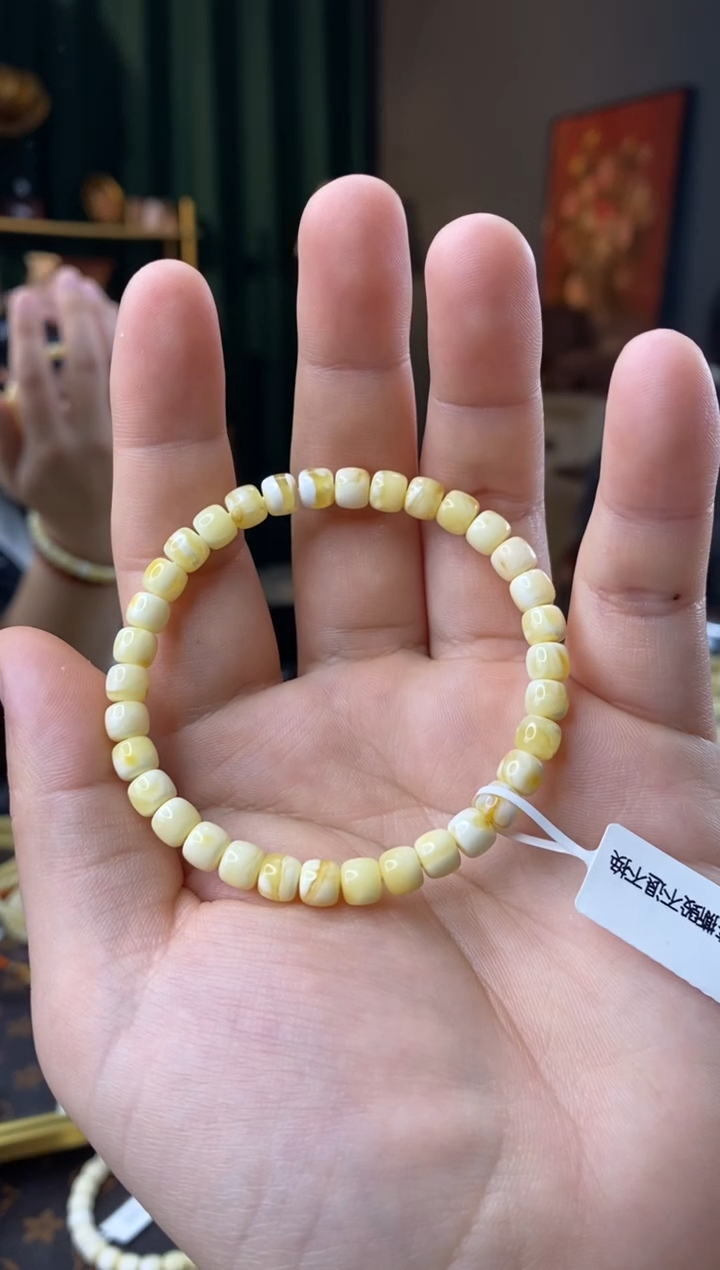 【闪购商品】蜜蜡手串未镶嵌6.2mm老型微瑕