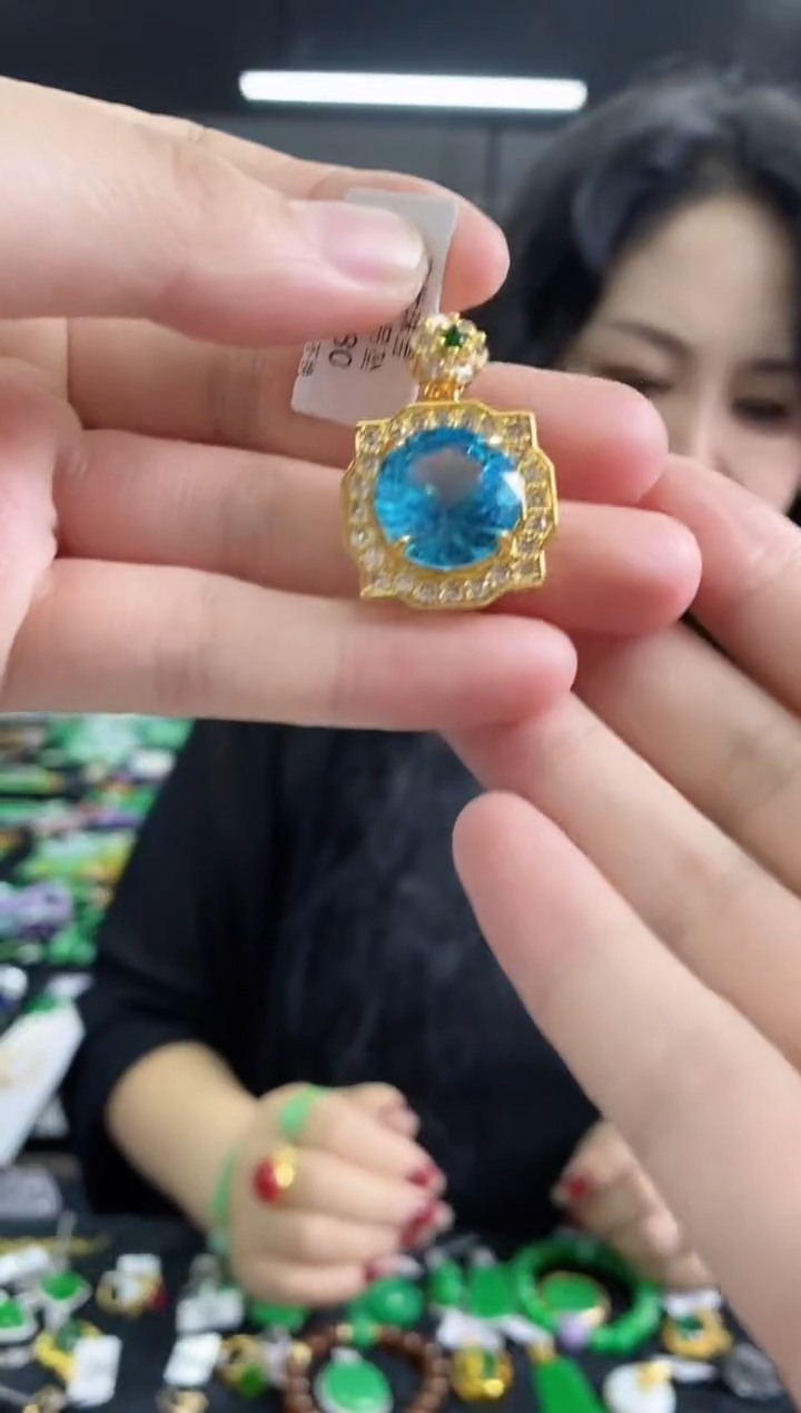 吊坠(不含链)托帕石未镶嵌多样性发其一颜色微差