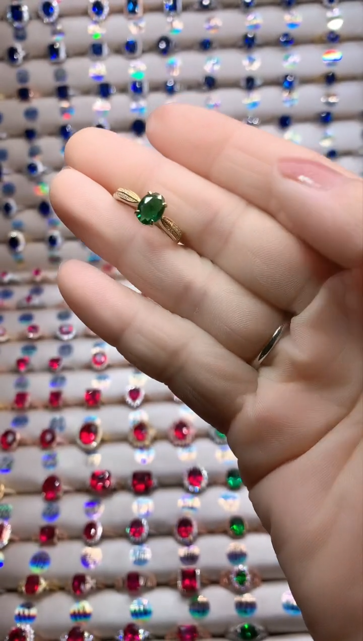 【闪购商品】透辉石戒指银S925镶嵌金色6.8