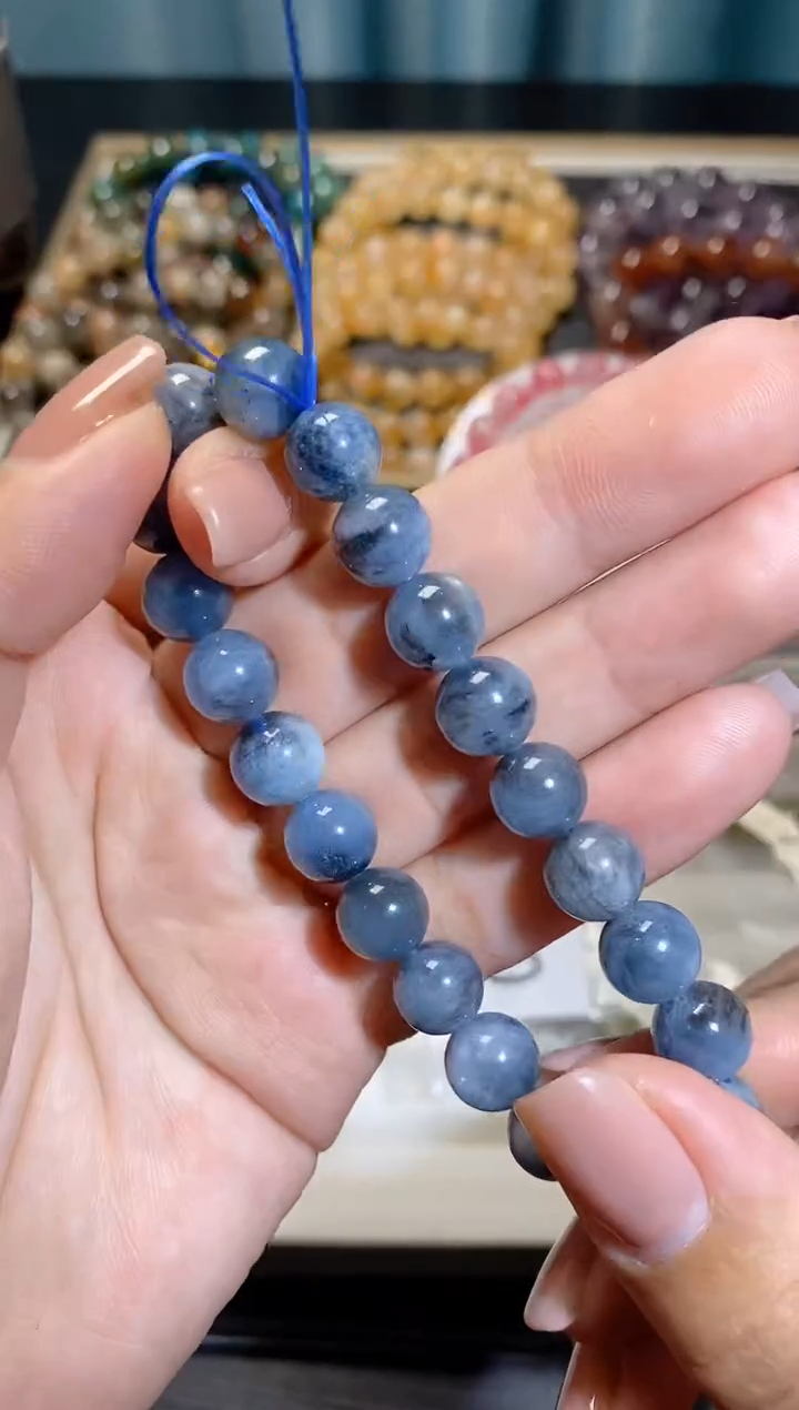 【闪购商品】水晶手串未镶嵌黑爆闪海蓝宝032