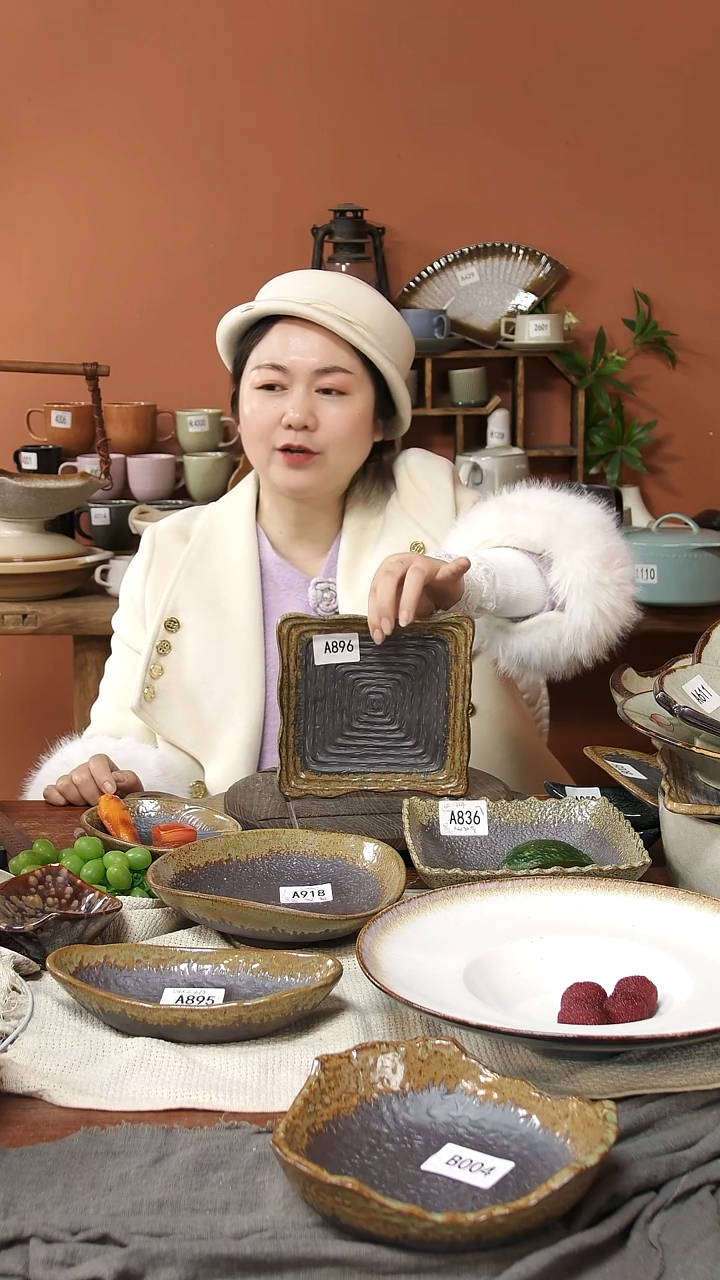 陶瓷A896 一只粗陶复古方盘17.5*2微瑕