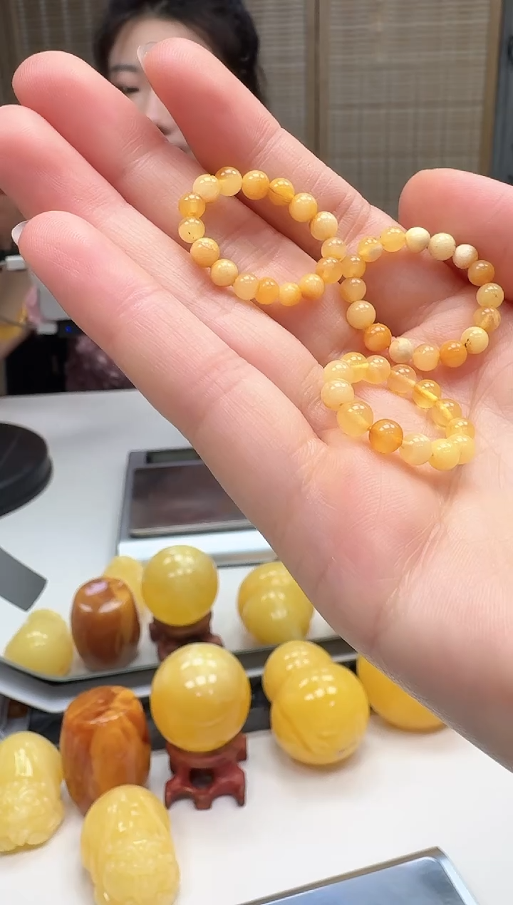 裸石琥珀未镶嵌如图