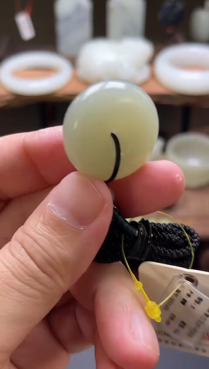 【闪购商品】和田玉吊坠未镶嵌且末青白 平安扣 9001489