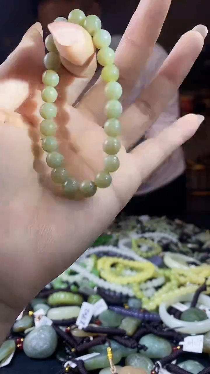 颈饰未镶嵌和田玉多样性发货，拍一发一