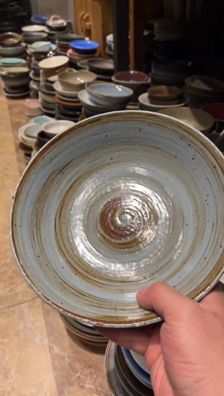 【闪购商品】瓷片910 蓝麻点菜盘1个