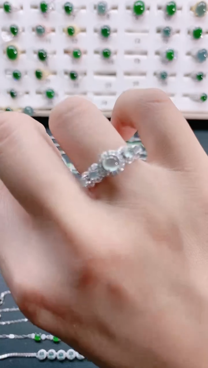 【闪购商品】翡翠戒指银S925镶嵌天然翡翠