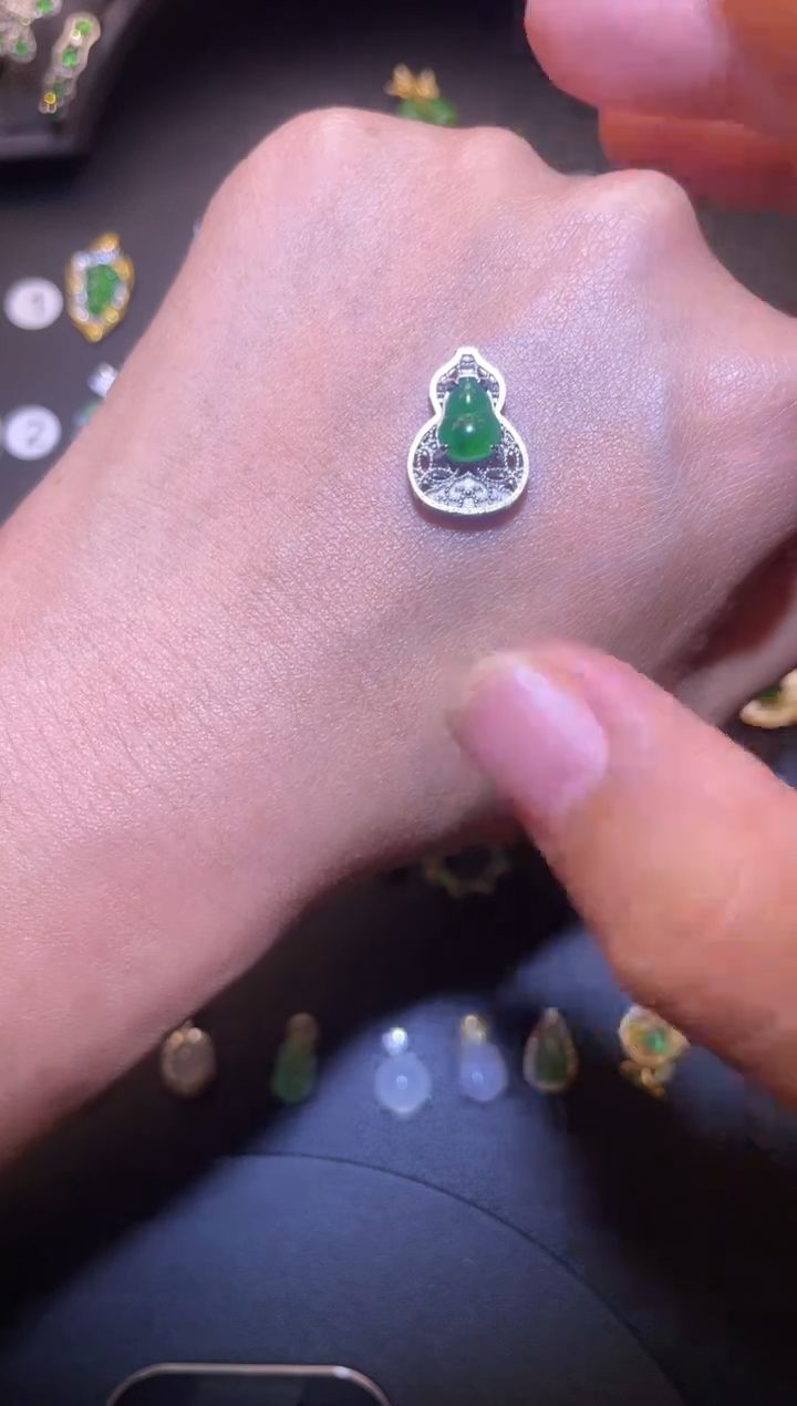 吊坠(不含链)银S925镶嵌翡翠1