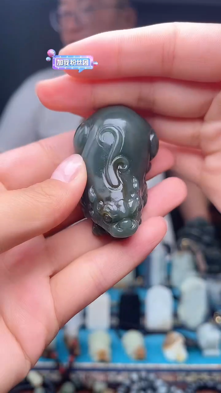 未镶嵌和田玉挂件1