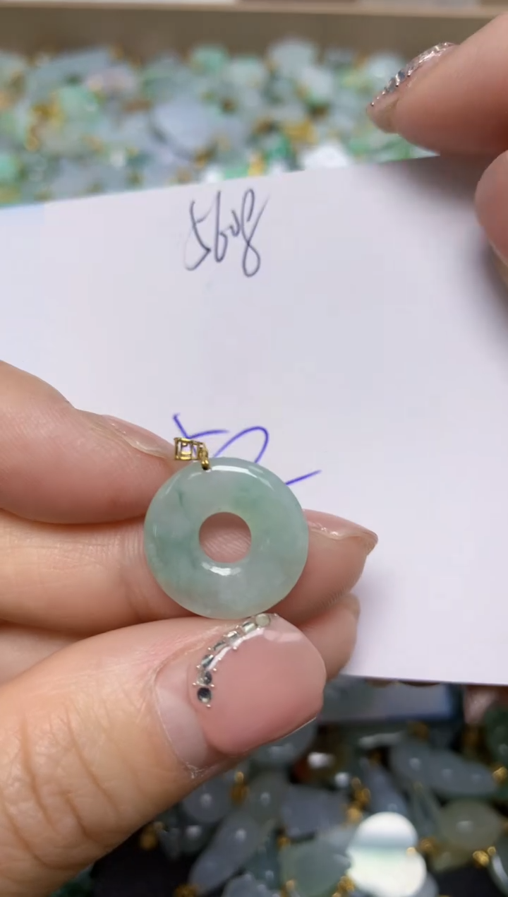 【闪购商品】翡翠挂件18K金镶嵌 天然翡翠A货