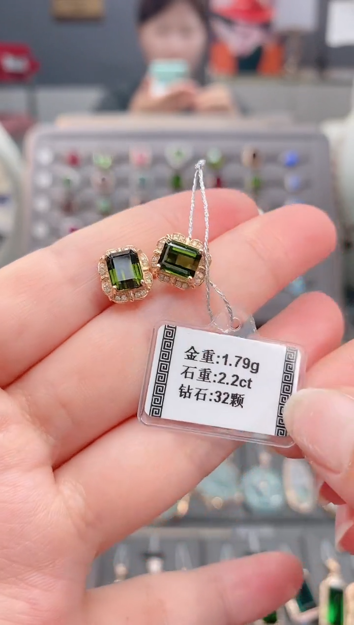 18K金镶嵌耳饰碧玺2.2  配钻 
