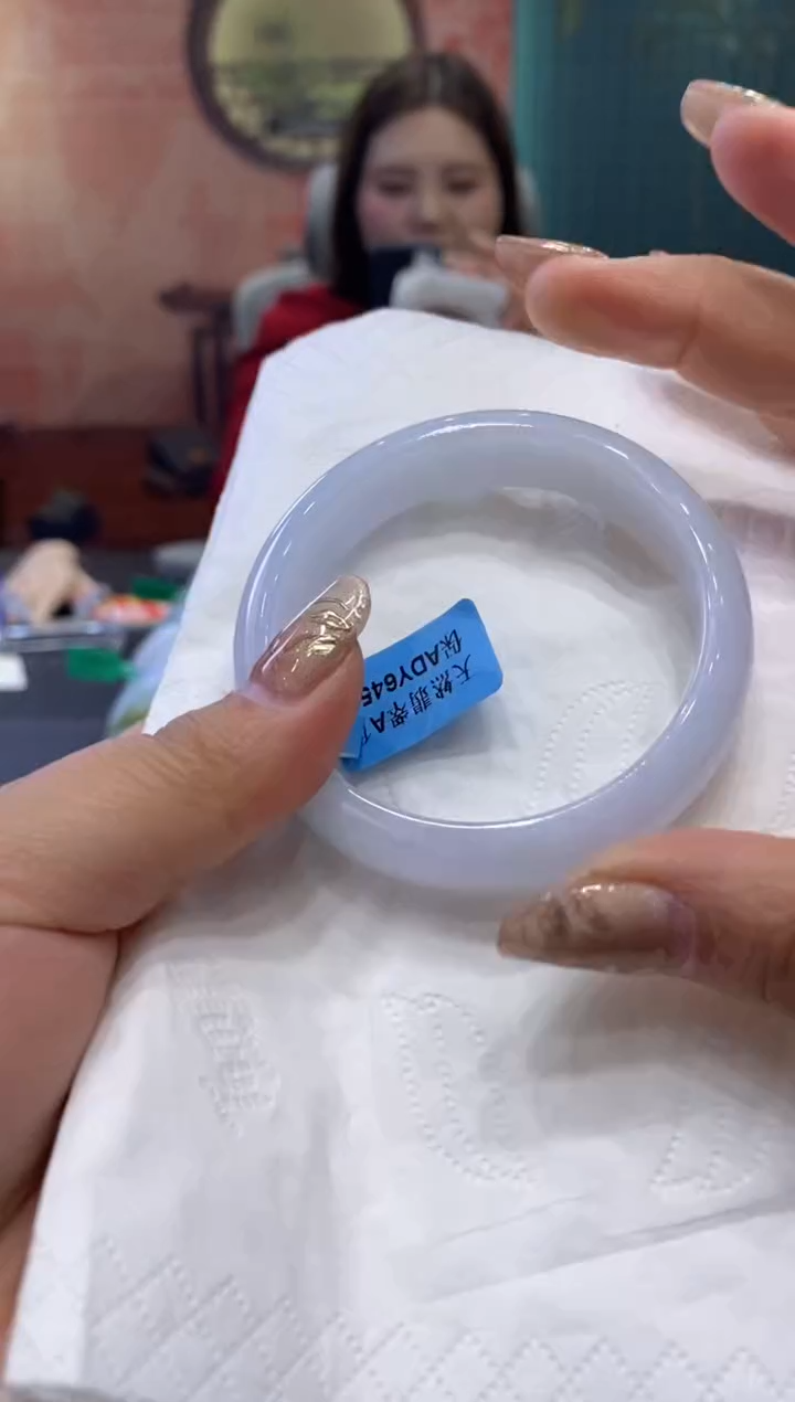 【闪购商品】翡翠手镯未镶嵌多人0012038