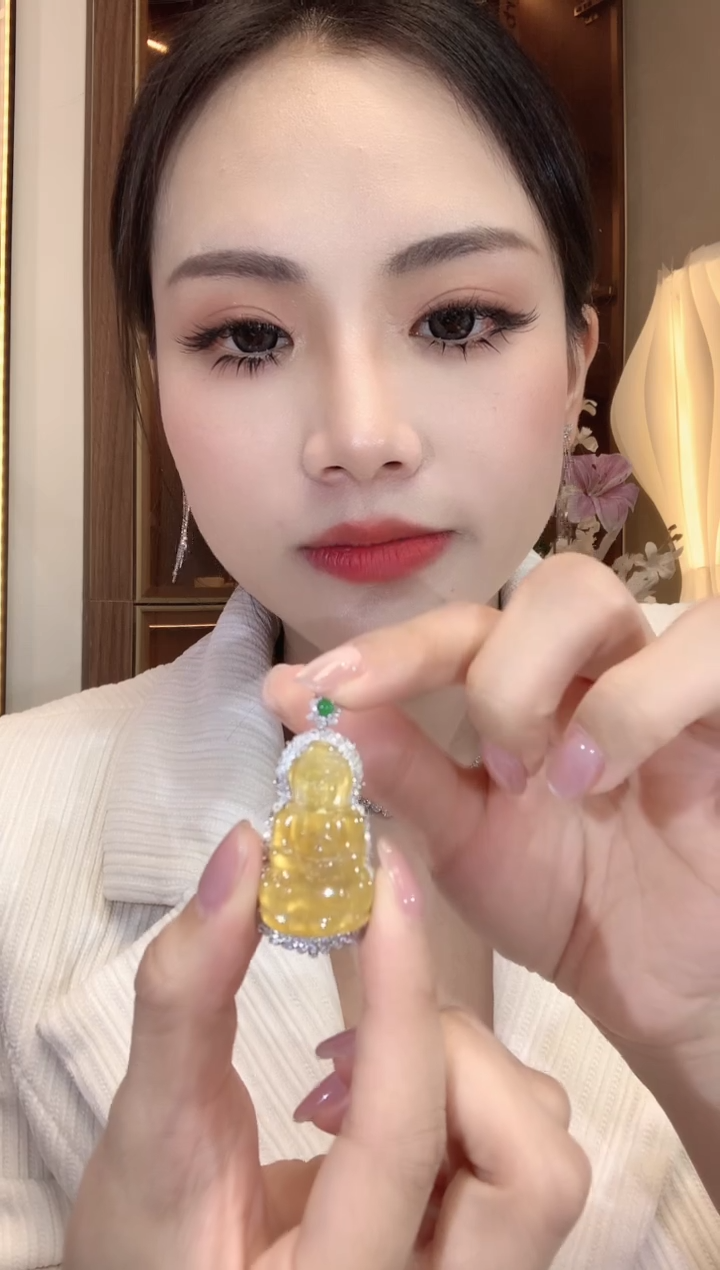 【闪购商品】翡翠吊坠(不含链)18K金镶嵌C52