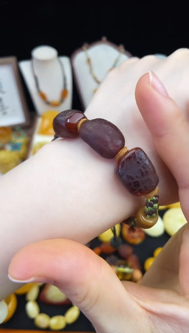 琥珀未镶嵌珠宝奇石柒月