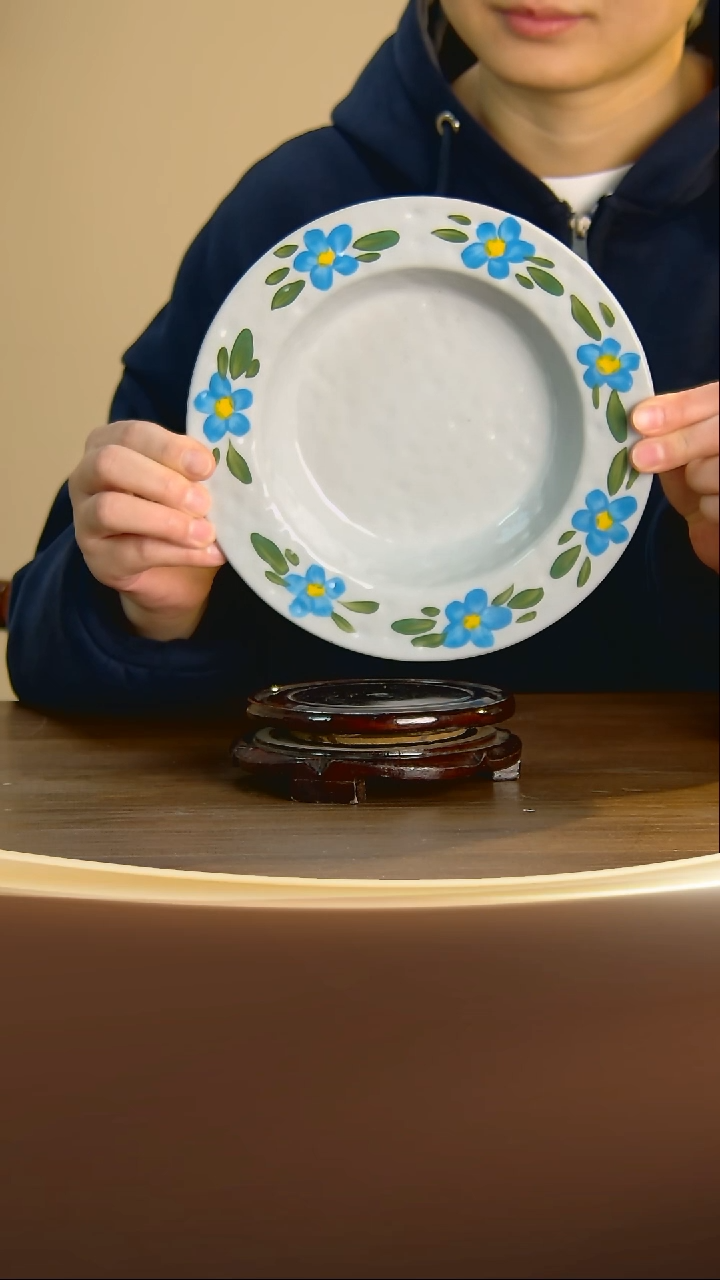 摆件瓷景德镇蓝色小碎花草帽盘