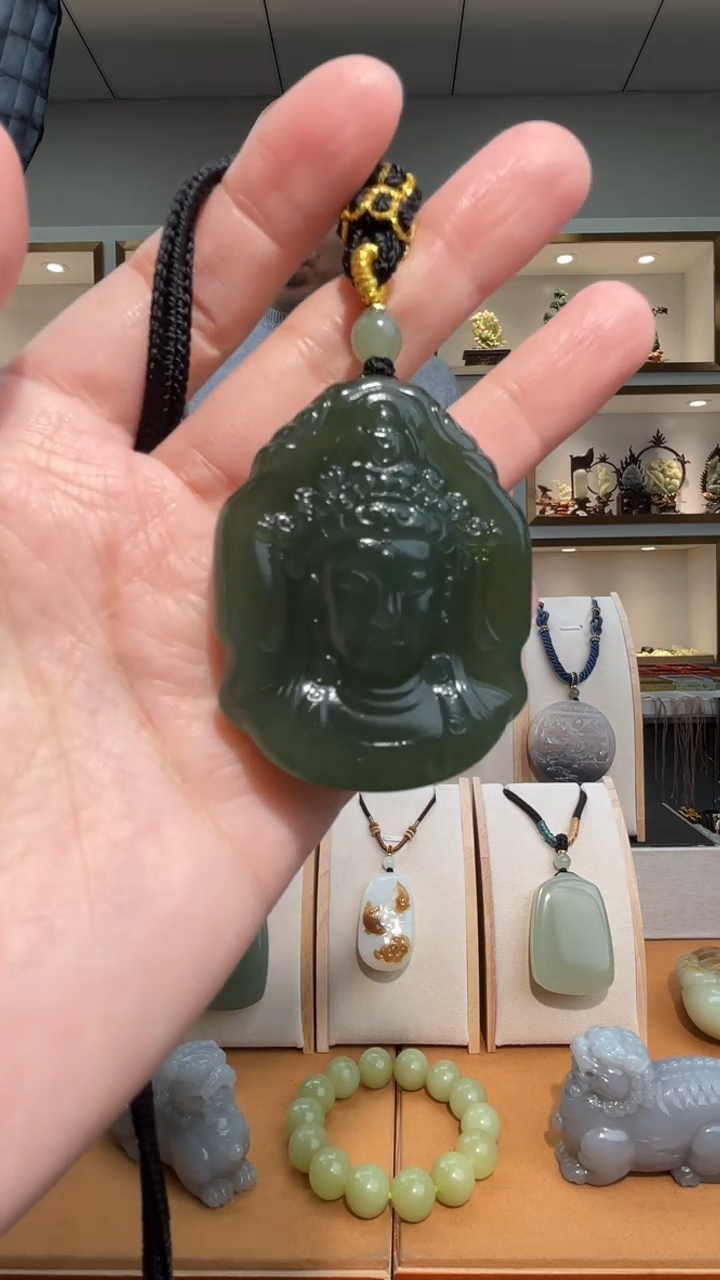 颈饰未镶嵌和田玉苏