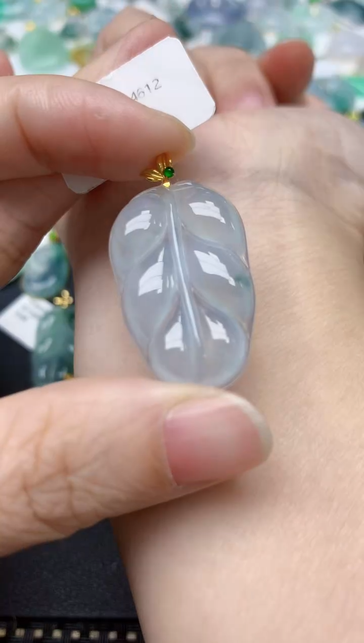颈饰18K金镶嵌翡翠天然缅甸A货翡翠