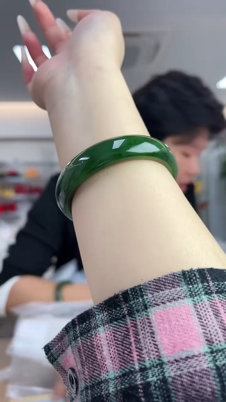 【闪购商品】和田玉红皮老料未镶嵌手镯60