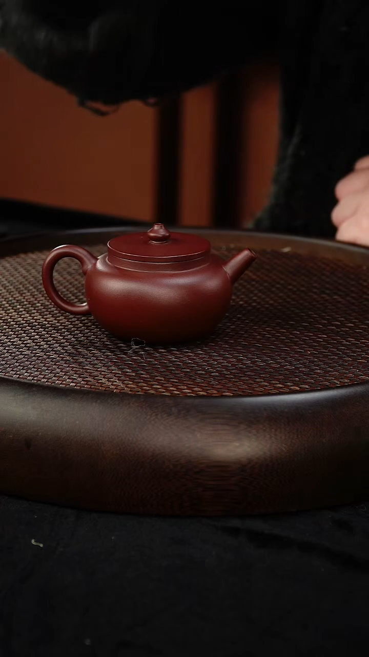 茶壶紫砂平盖莲子 紫泥