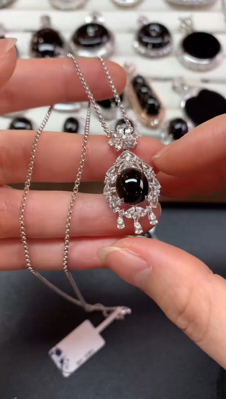 【闪购商品】翡翠套链18K金镶嵌Z611|9800