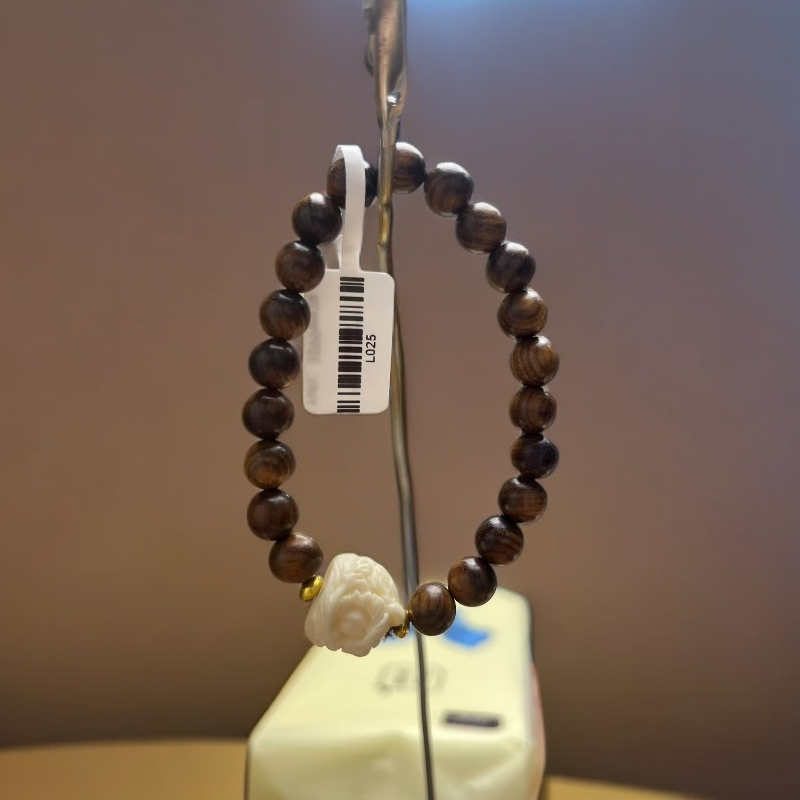 L025黄花梨带醒狮0.8