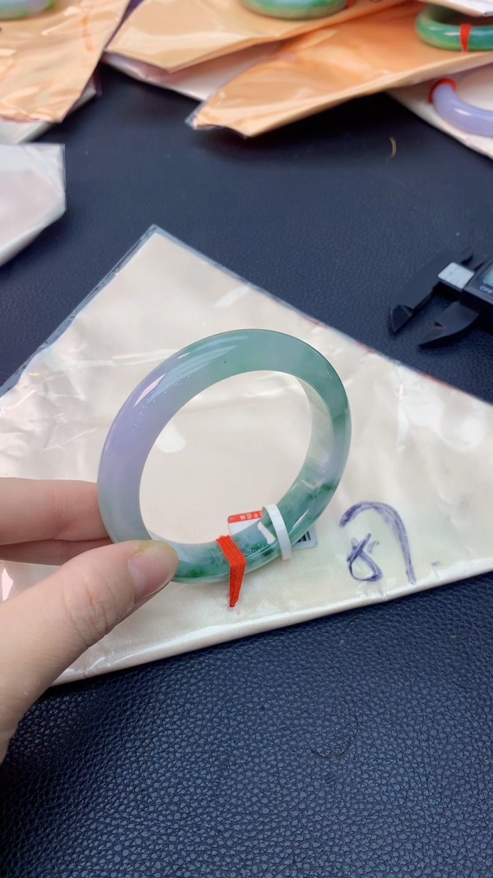 未镶嵌手镯翡翠0416430692