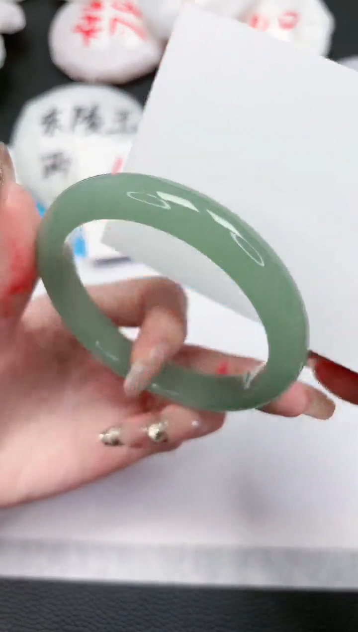 【闪购商品】石英质玉手镯未镶嵌477-60.2