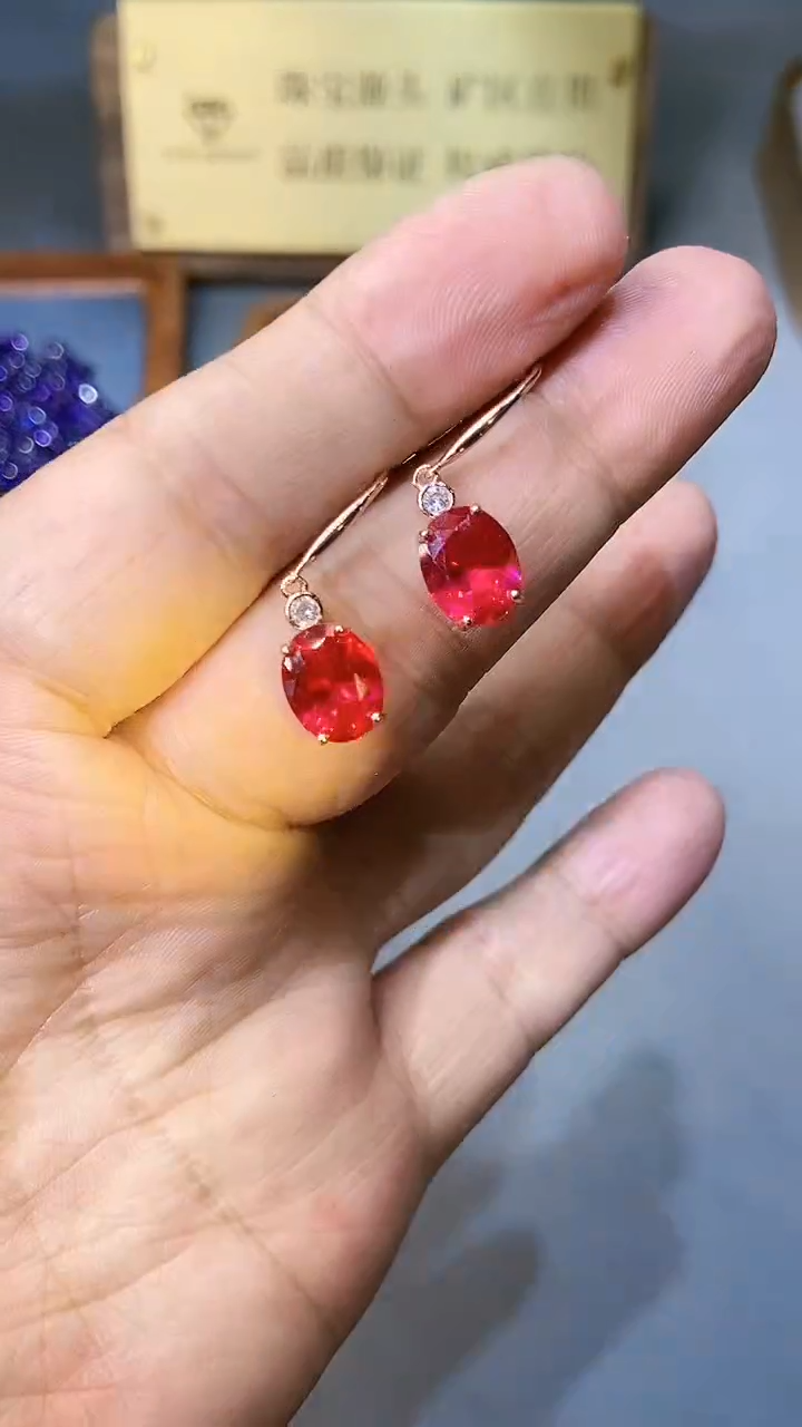 【闪购商品】红宝石耳饰银S925镶嵌1564