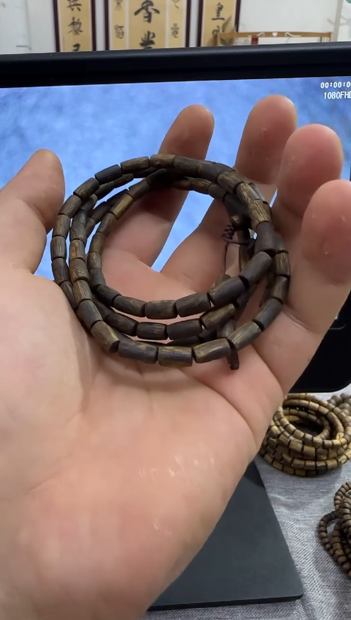 【闪购商品】沉香手串15g+沉水桶珠05多圈 多样性发其一