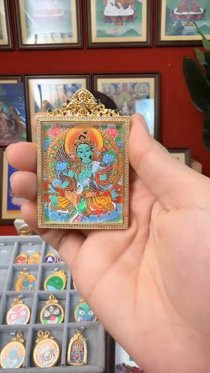 吊坠绿妈妈-热贡纯手绘