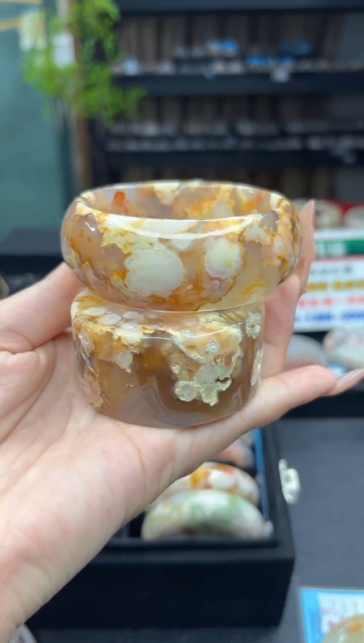 【闪购商品】石英质玉手镯未镶嵌45（62圈赠送镯心）