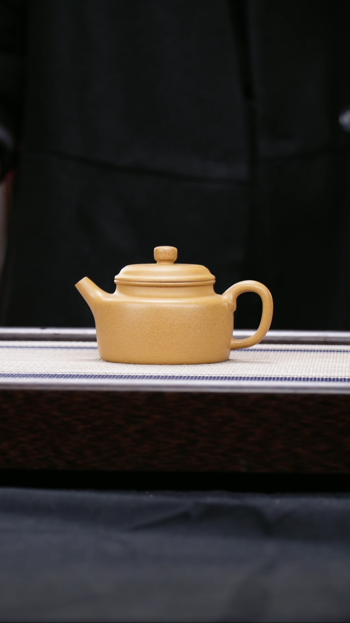 【闪购商品】紫砂茶壶黄金段泥 德中壶 