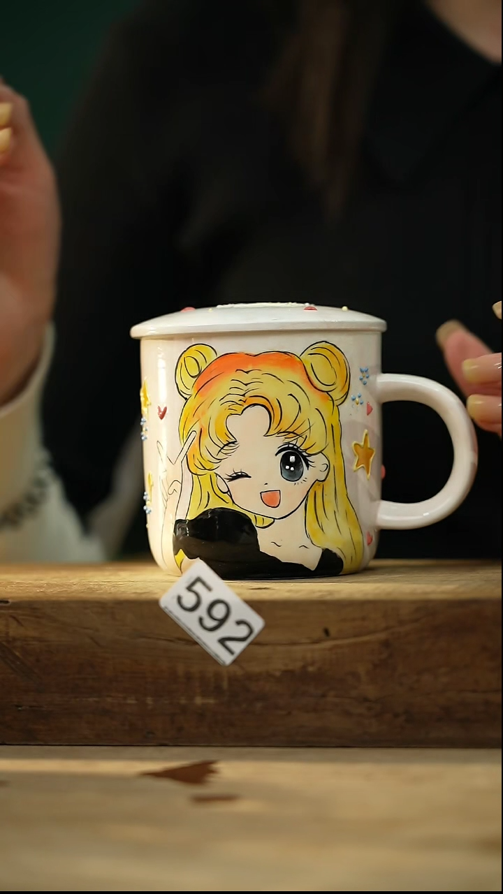 【闪购商品】瓷片新品！设计师款手绘/咖啡杯 羽川