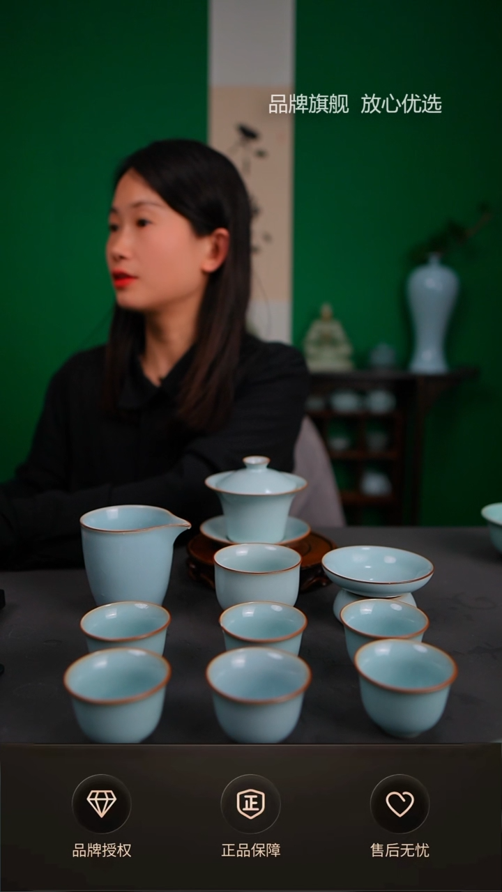 【闪购商品】一级天青新品马蹄盖碗套装