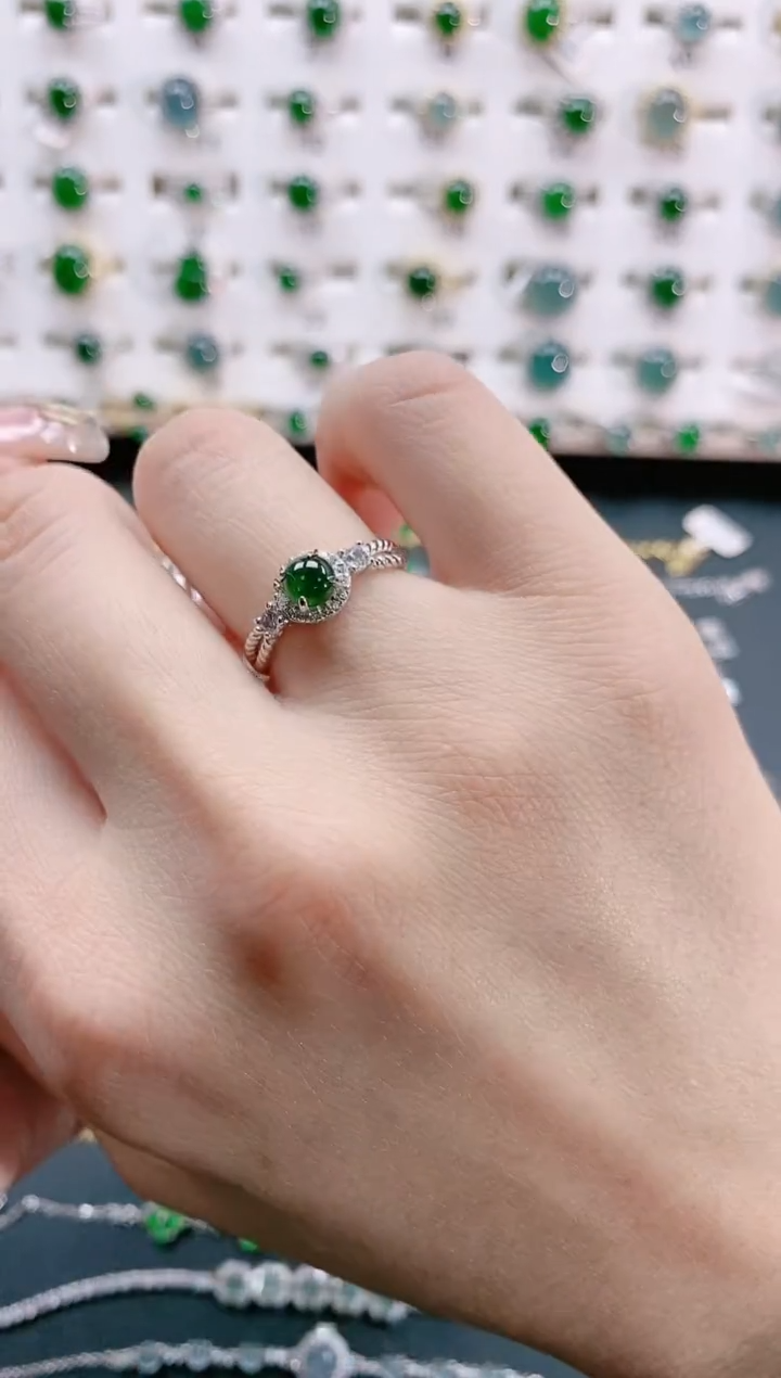 【闪购商品】翡翠戒指银S925镶嵌天然翡翠