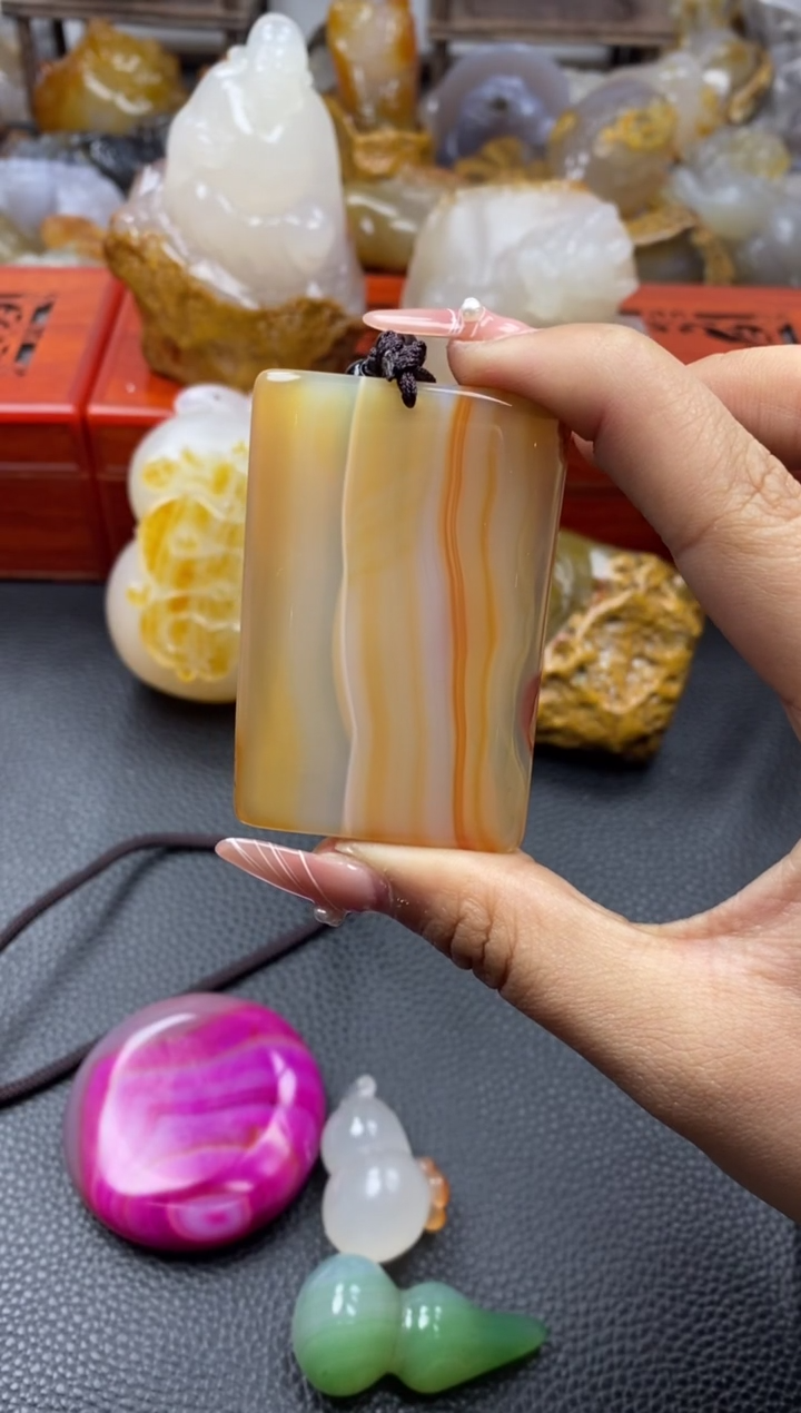 【闪购商品】玛瑙/玉髓挂件未镶嵌00