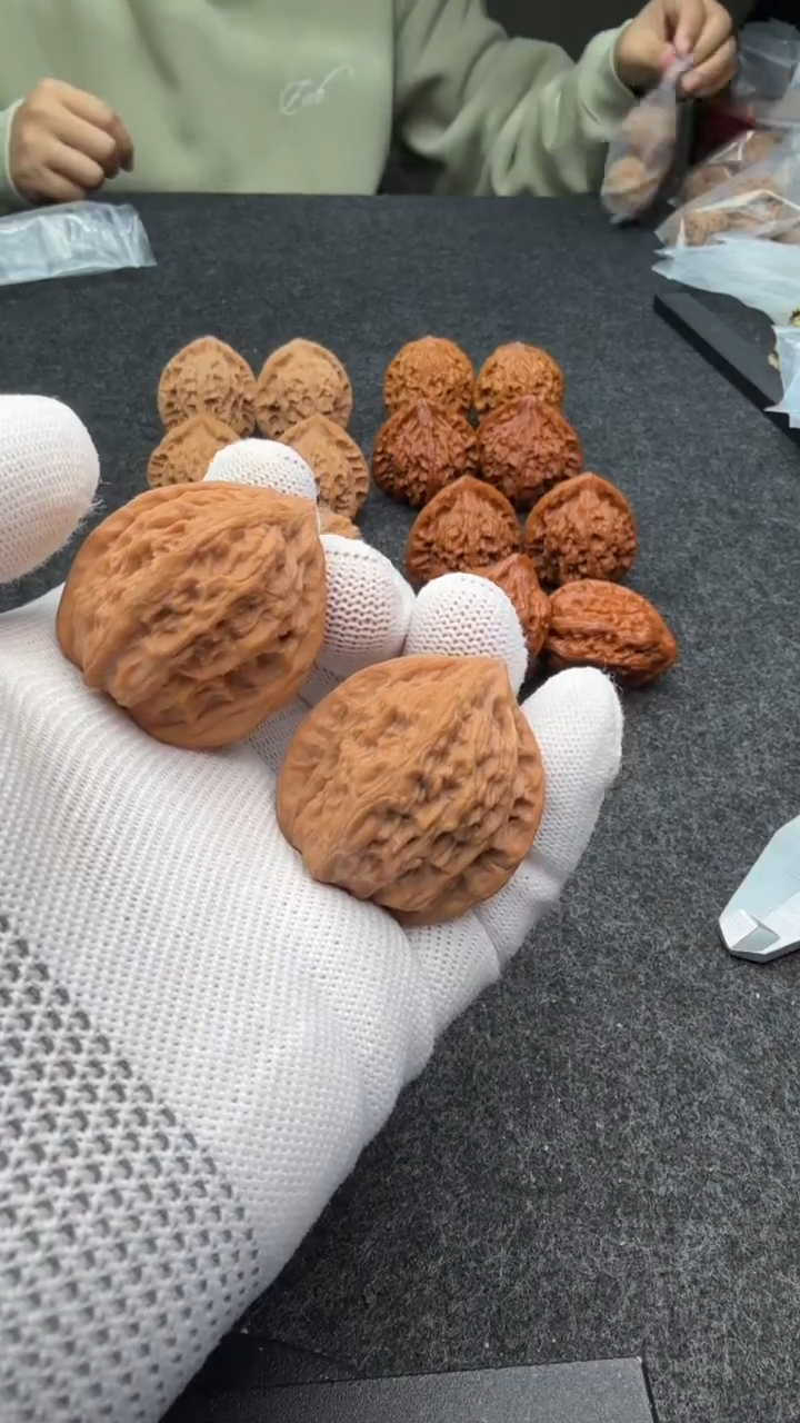 把件文玩核桃用***a工资帽