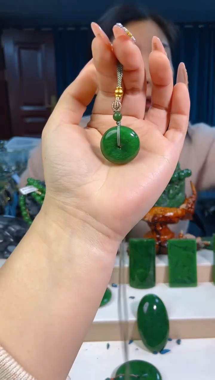 【闪购商品】和田玉挂件未镶嵌1