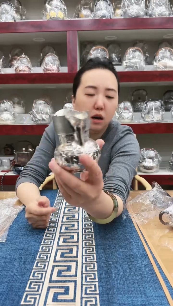 【闪购商品】足银999喷砂饕餮精工公道杯