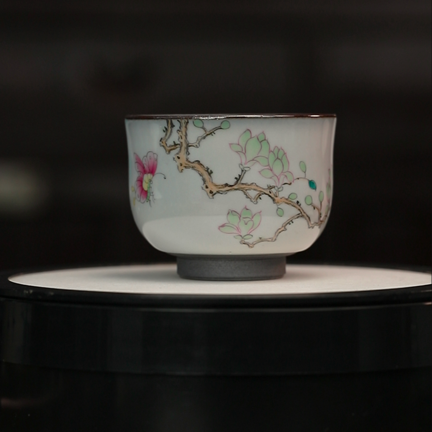 11.30/n1080/铁胎官窑/粉彩花卉杯