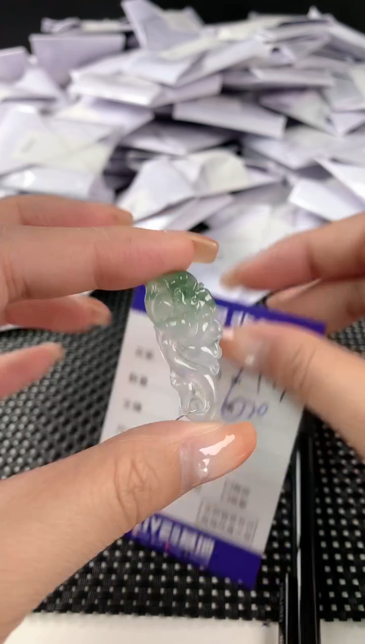 【闪购商品】翡翠颈饰未镶嵌翡翠24