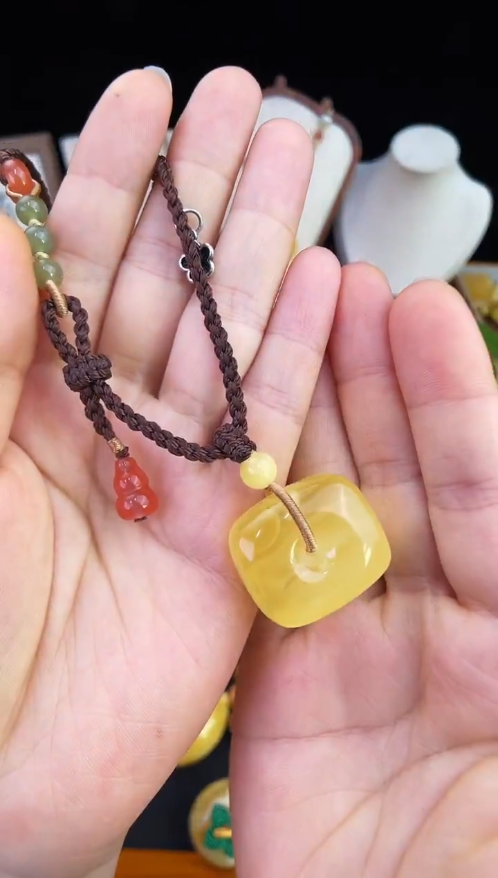 琥珀未镶嵌珠宝奇石悟*柒月