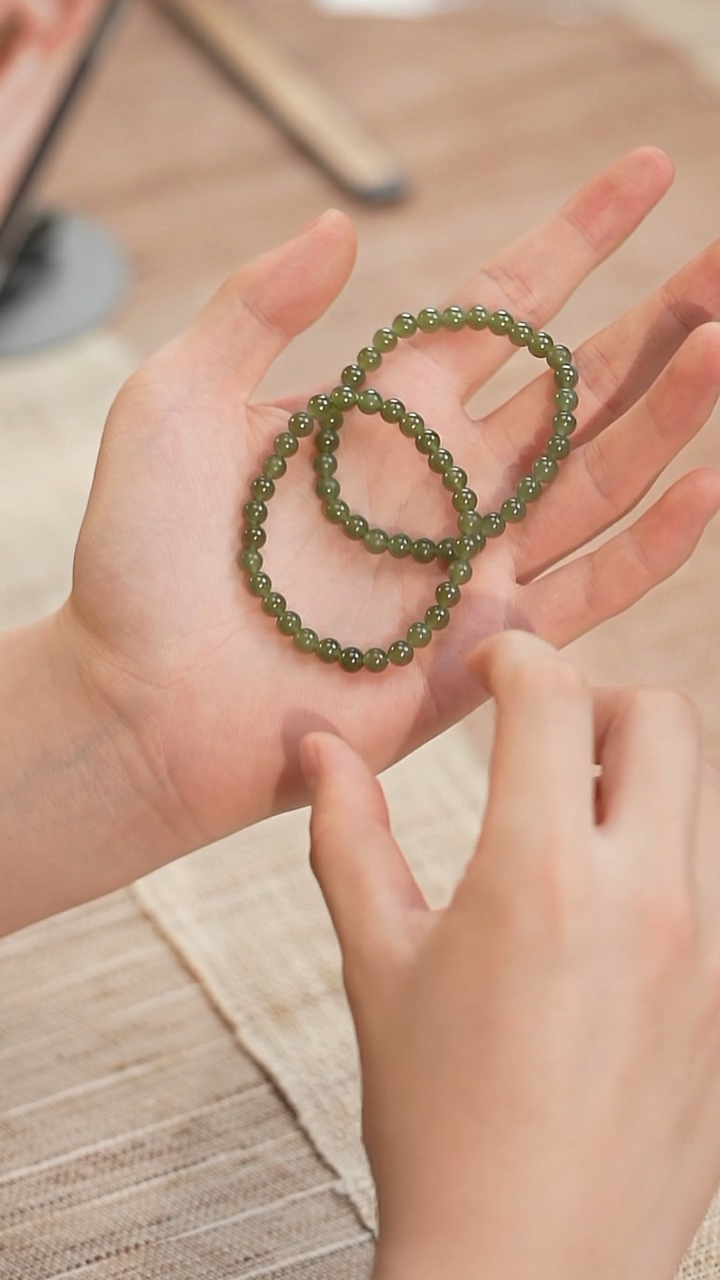 未镶嵌手链和田玉湖水绿和田玉6mm 素圈手串（多样性发其一）